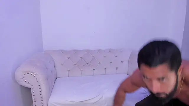 Snapshot of Santiago_huntt chatting on 18, 10, 2025 Santiago huntt online show from 18, 10, 2025