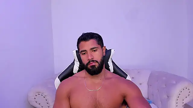 Snapshot of Santiago_huntt chatting on 21, 11, 2025 Santiago huntt online show from 21, 11, 2025