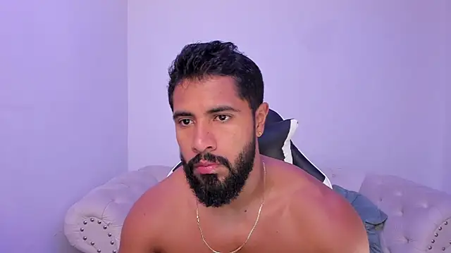 Snapshot of Santiago_huntt chatting on 27, 11, 2025 Santiago huntt online show from 27, 11, 2025