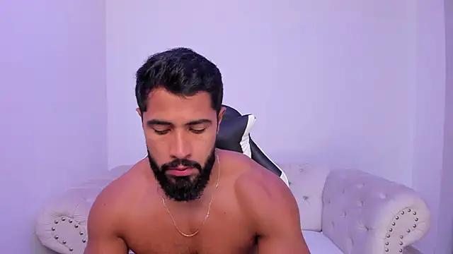 Snapshot of Santiago_huntt chatting on 22, 12, 2025 Santiago huntt online show from 22, 12, 2025