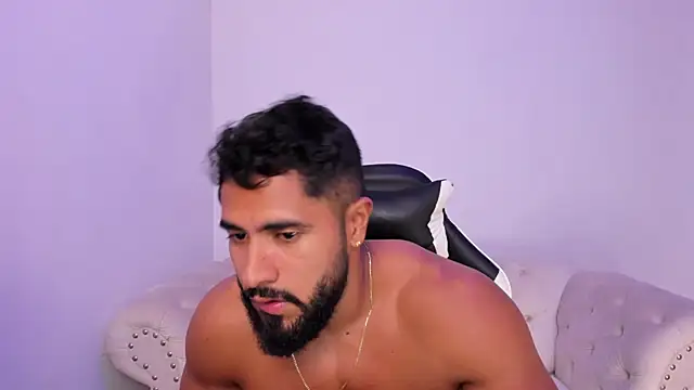 Snapshot of Santiago_huntt chatting on 3, 2, 2026 Santiago huntt online show from 3, 2, 2026