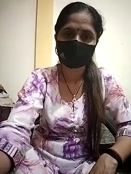 Snapshot of priyancyfun chatting on 5, 3, 2025 priyancyfun online show from 5, 3, 2025