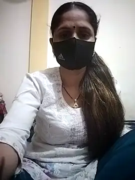 Snapshot of priyancyfun chatting on 13, 3, 2025 priyancyfun online show from 13, 3, 2025