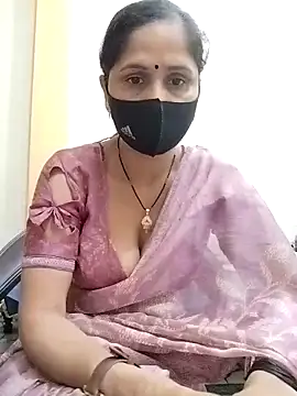 Snapshot of priyancyfun chatting on 18, 3, 2025 priyancyfun online show from 18, 3, 2025