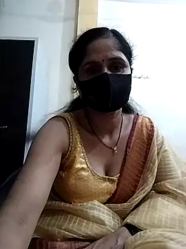 Snapshot of priyancyfun chatting on 9, 9, 2025 priyancyfun online show from 9, 9, 2025