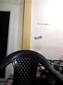 Snapshot of priyancyfun chatting on 5, 10, 2025 priyancyfun online show from 5, 10, 2025