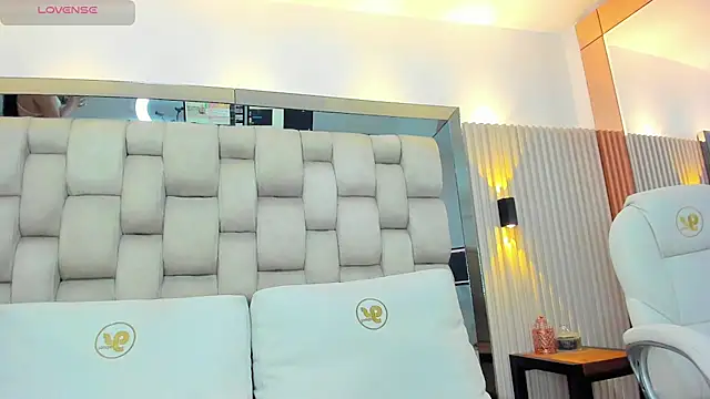 ashlyn parker online show from 26, 2, 2025