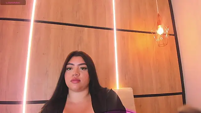 ashlyn parker online show from 17, 12, 2025