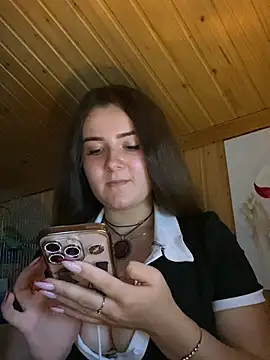 Snapshot of mewKate chatting on 14, 7, 2026 mewKate online show from 14, 7, 2026