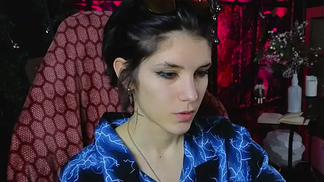 Snapshot of Hyeon_Jin chatting on 6, 1, 2025 Hyeon Jin online show from 6, 1, 2025