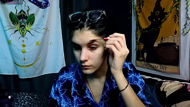 Snapshot of Hyeon_Jin chatting on 17, 1, 2025 Hyeon Jin online show from 17, 1, 2025