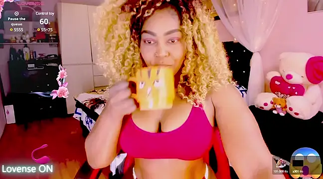 Snapshot of Aliana_Ross chatting on 10, 3, 2025 Aliana Ross online show from 10, 3, 2025