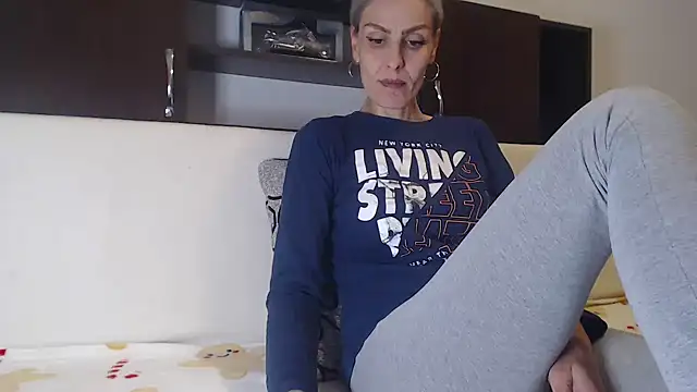 AshlineKatte online show from 26, 9, 2025