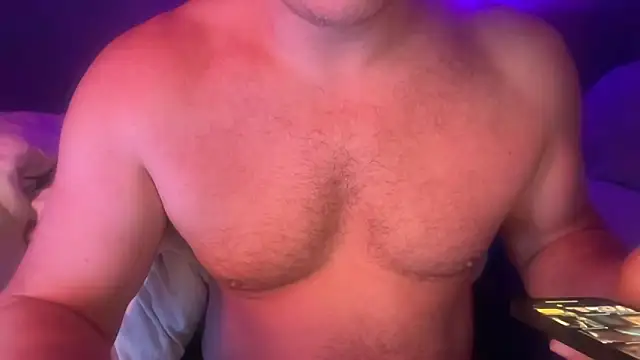 Snapshot of CalvesBro chatting on 5, 1, 2025 CalvesBro online show from 5, 1, 2025