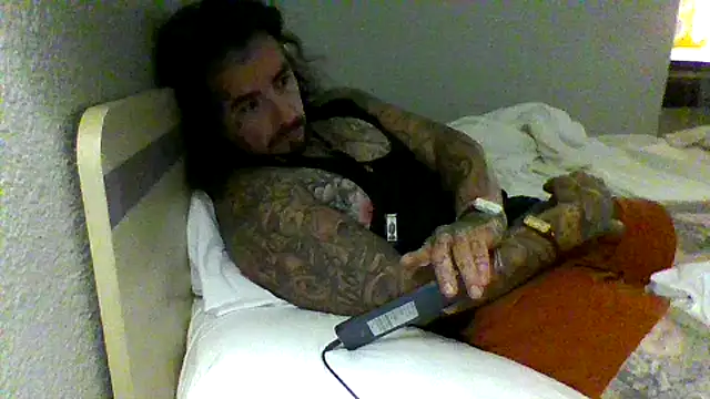 justthetip4209 online show from 17, 6, 2026
