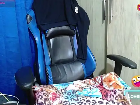 Danielagomez33 online show from 8, 2, 2026