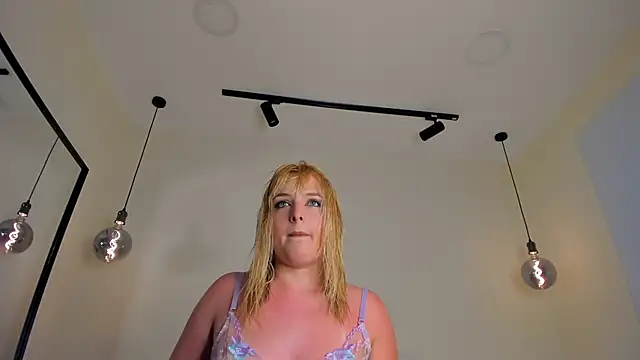 Blue Angell online show from 20, 9, 2025