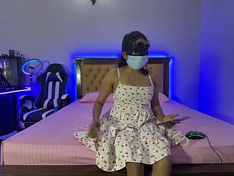 Tatoo girl online show from 22, 1, 2025