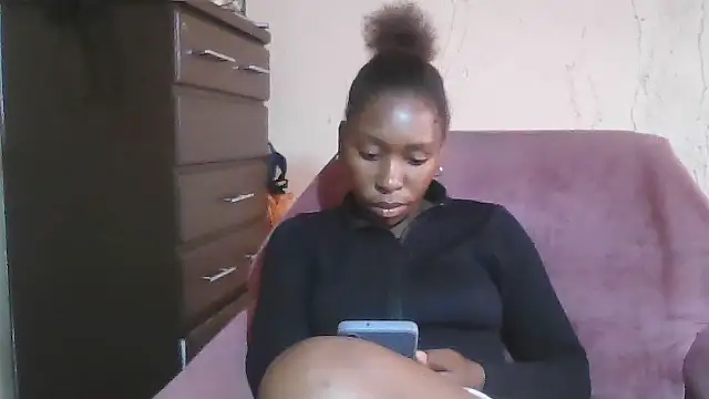 Snapshot of Hotdaily04 chatting on 24, 9, 2025 Hotdaily04 online show from 24, 9, 2025