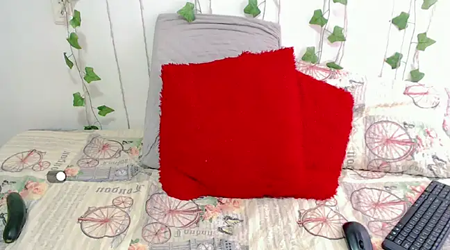 Snapshot of mia_grey01 chatting on 23, 1, 2025 mia grey01 online show from 23, 1, 2025