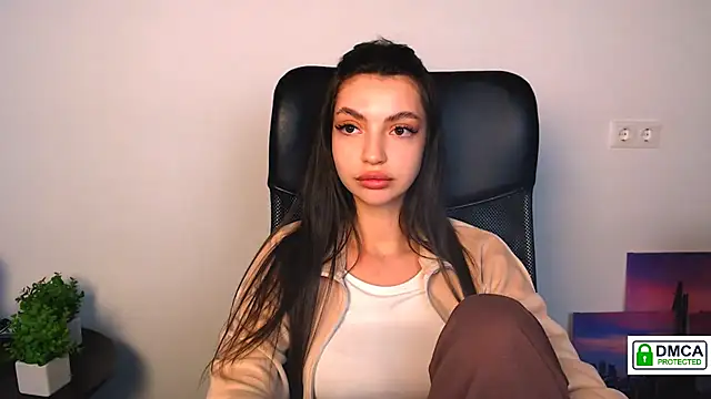 Lexi Jous online show from 19, 9, 2025