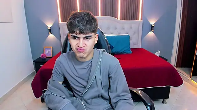 Tommy18   online show from 15, 2, 2026