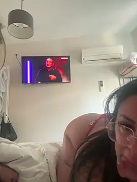 MelissathequeenOff online show from 2, 5, 2026