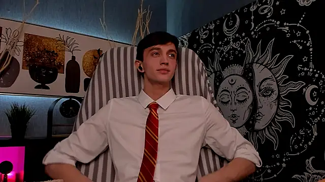 Snapshot of John_Weasley chatting on 8, 1, 2025 John Weasley online show from 8, 1, 2025