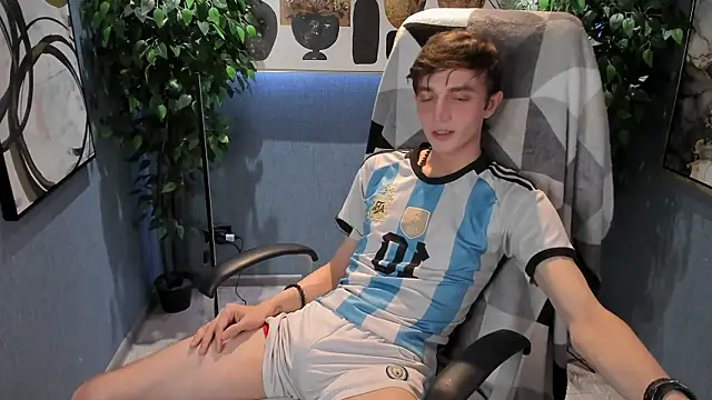 Snapshot of John_Weasley chatting on 20, 9, 2025 John Weasley online show from 20, 9, 2025