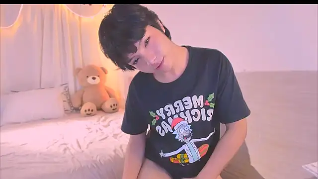 AllanYong18 online show from 16, 11, 2025