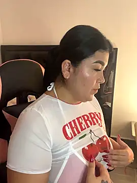 Snapshot of karla_hotgirl chatting on 19, 9, 2025 karla hotgirl online show from 19, 9, 2025