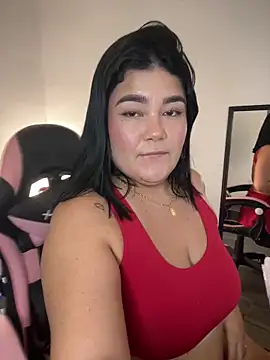 Snapshot of karla_hotgirl chatting on 18, 12, 2025 karla hotgirl online show from 18, 12, 2025