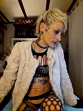 Snapshot of MissParadise40 chatting on 19, 3, 2025 MissParadise40 online show from 19, 3, 2025