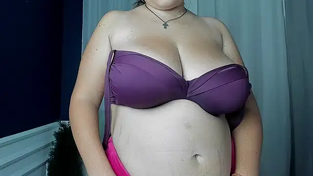 AdeleCruz online show from 14, 9, 2025