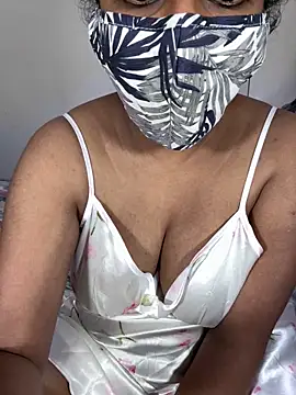 ArathyNambyarMallu online show from 26, 9, 2025