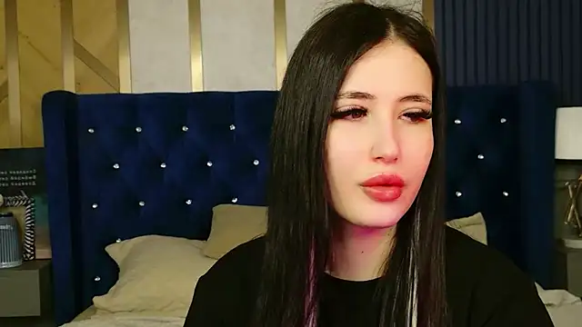 Snapshot of EmmaLawrens chatting on 1, 4, 2026 EmmaLawrens online show from 1, 4, 2026