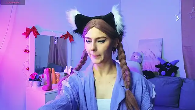 Emily  Mooree online show from 19, 1, 2025