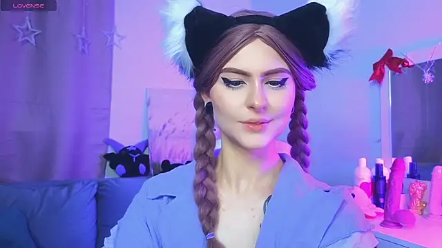 Emily  Mooree online show from 23, 1, 2025