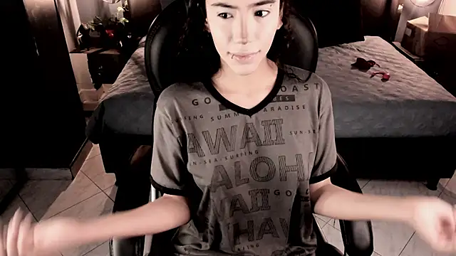 vaiolethsan   online show from 17, 12, 2025