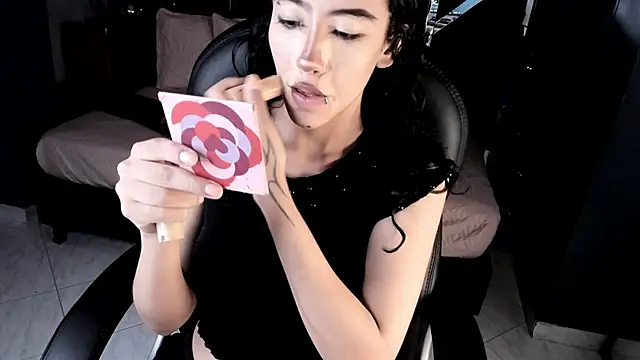 vaiolethsan   online show from 9, 1, 2026