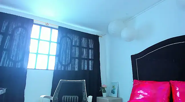 Cleo Hott online show from 4, 2, 2025