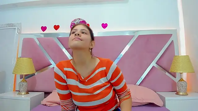 MiaQueen021 online show from 22, 9, 2025