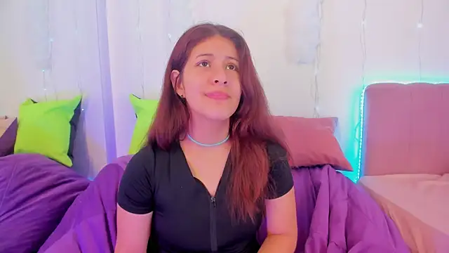 MiaQueen021 online show from 7, 10, 2025