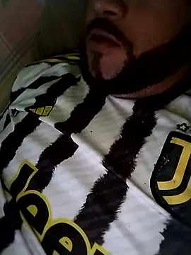 Snapshot of safado0027 chatting on 20, 10, 2025 safado0027 online show from 20, 10, 2025