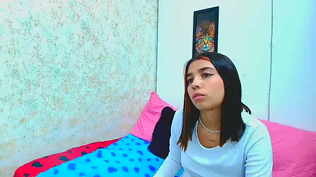 Rousse violett online show from 10, 3, 2025