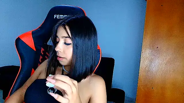 Rousse violett online show from 24, 2, 2026