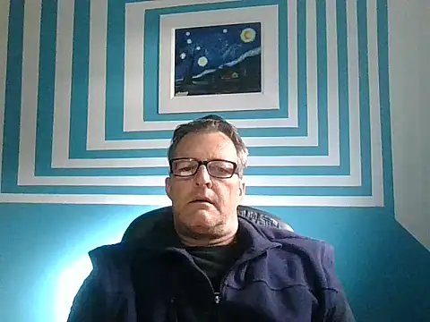 itsmeyes69 online show from 12, 4, 2026