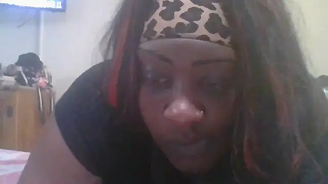 Snapshot of ExoticChocolit chatting on 9, 11, 2025 ExoticChocolit online show from 9, 11, 2025