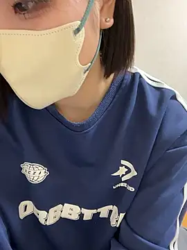 Snapshot of sakuchaaa_2525 chatting on 30, 11, 2025 sakuchaaa 2525 online show from 30, 11, 2025