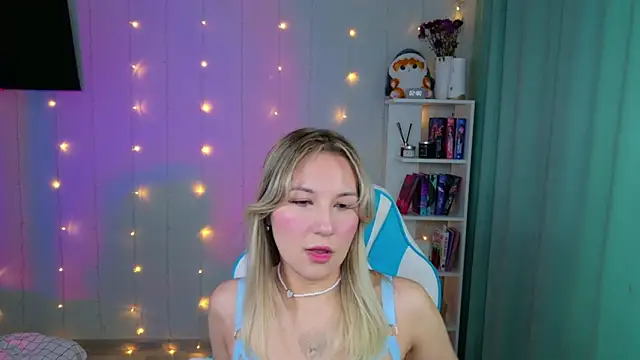 Mercedes Robinson online show from 19, 11, 2025